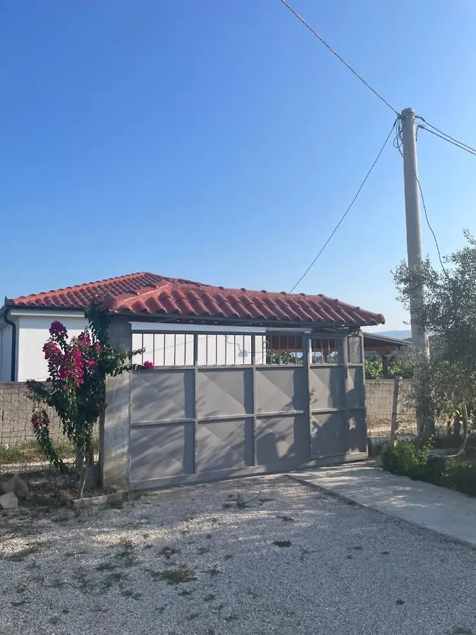 Cathrin'S Villas And Apartments Zverneci 0*,  Albanien